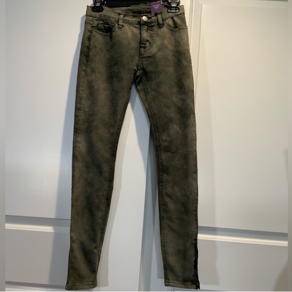 Urban Outfitters BDG Twig Mid-Rise Ankle Jeans NWT - Picture 3 of 7